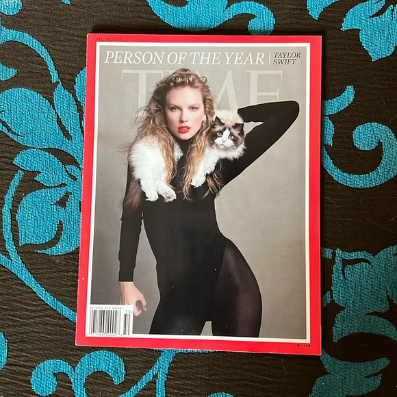 Time Magazine • Taylor Swift • Person of the Year Issue - Picture 1 of 4